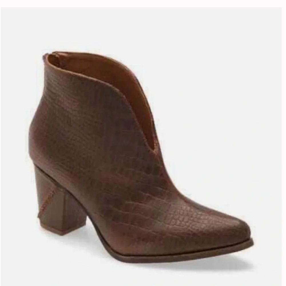 Chocolat Blu Brenna Brown Croc embossed leather Booties Size EU 40
